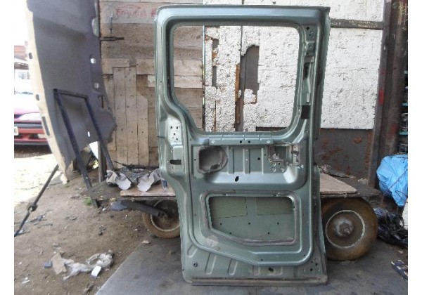 Дверка бокова ліва під скло, Peugeot, Citroen.02-08
